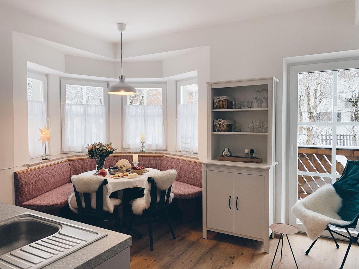 Rosa Apartment